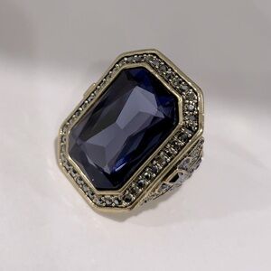 Size 7 Heidi Daus purple ring